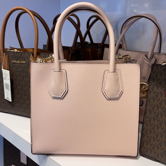 Michael Kors Mercer Medium Pebbled Leather Crossbody Bag - Picture 12 of 16